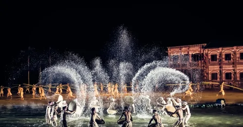 Show chính tái hiện 400 năm đô thị cổ qua 5 màn