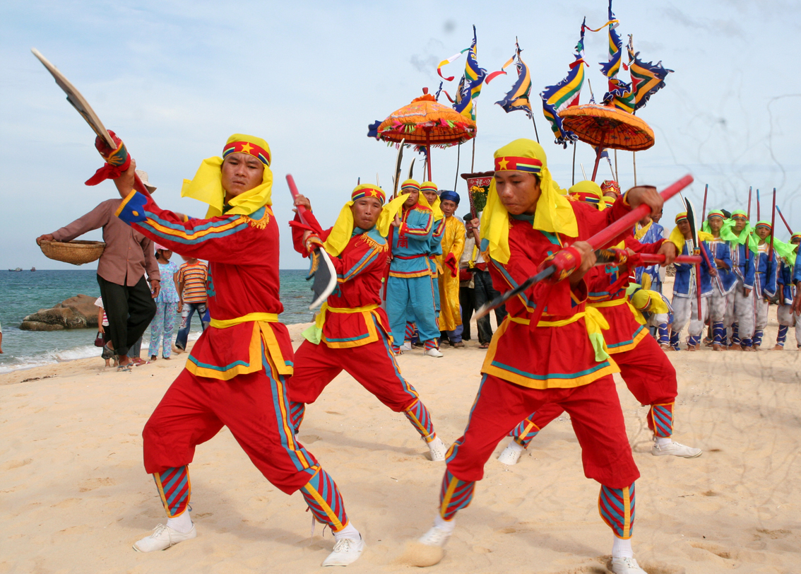 Phan-Hoi-Le-Hoi-Cau-Ngu