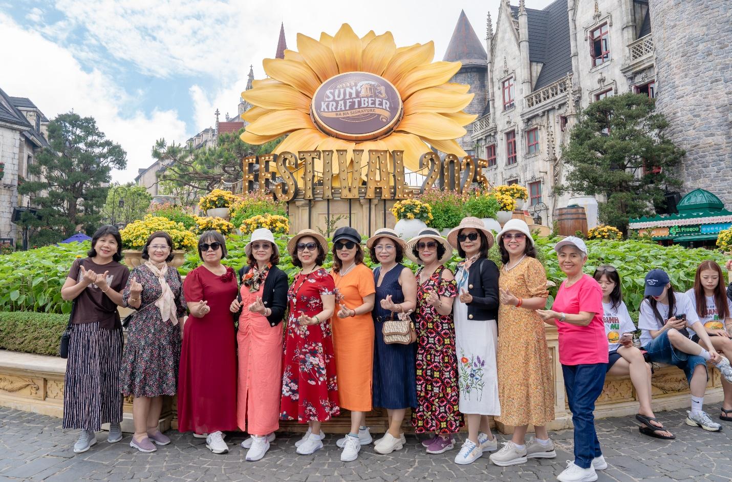 Người Đà Nẵng, Quảng Nam ghé Bà Nà Hills