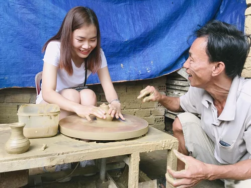 Lang-Gom-Thanh-Ha Lang-Gom-Thanh-Ha