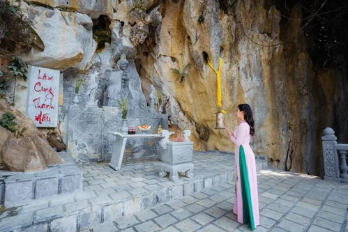 Đền Mẫu Đền Mẫu