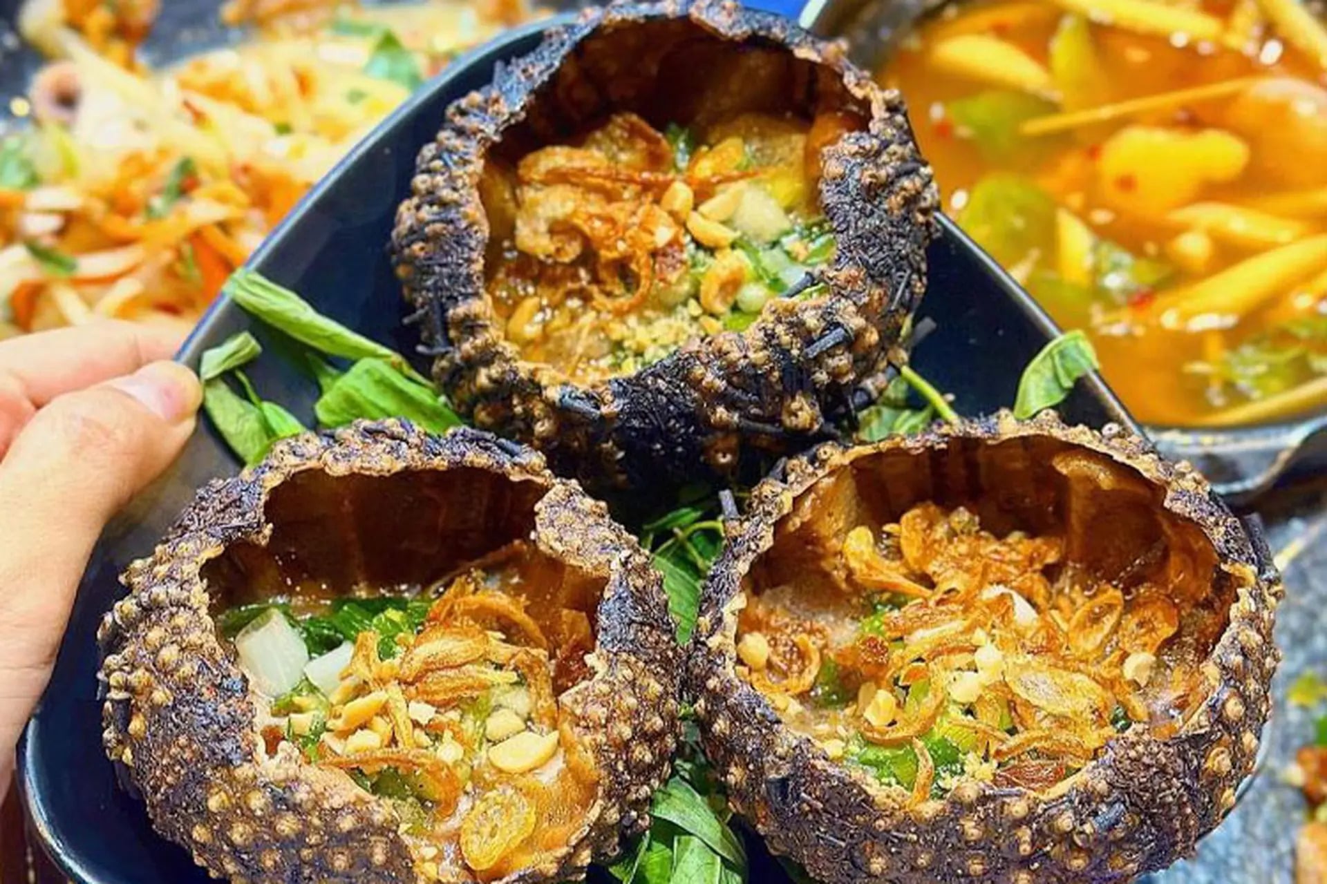 Nhum-Bien-Nuong-Mo-Hanh