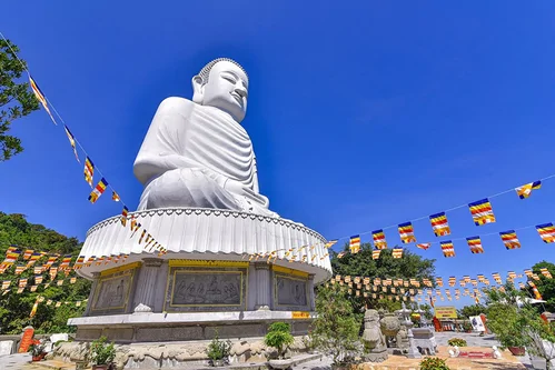 Tượng Phật Thích Ca 27m Tại Bà Nà Hills